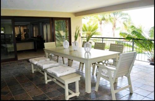 Salt Rock House | Mahogany Villa Guesthouse - SOLAR