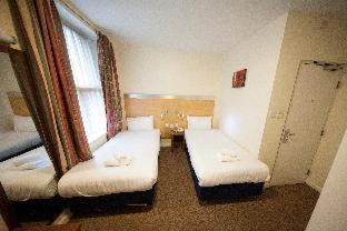 Oval Hotel | Maiden Oval