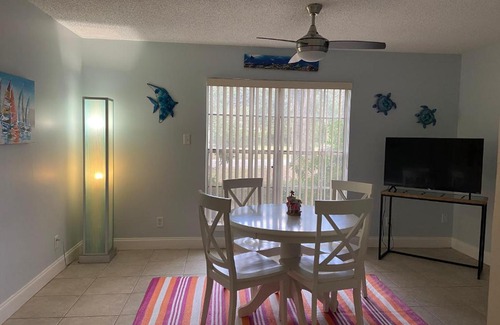 Long Beach House | Maiden Voyage