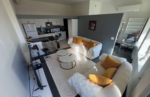 Downtown Winnipeg Apartment | “Main Downtown Stay — Close to Everything!”