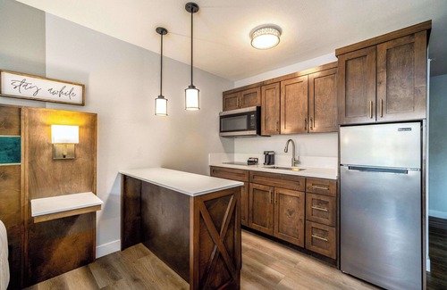 Moreno Valley Hotel | MainStay Suites Moreno Valley Near March Air Reserve Base