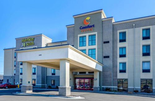 Sun Valley Hotel | MainStay Suites Near Denver Downtown