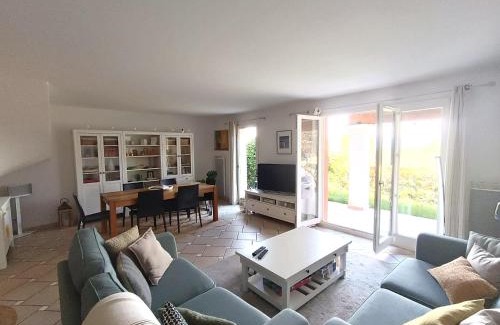 Mallemort House | Maison 6 pers. avec jardin, terrasse, 2 piscines et parking - Alpilles/Luberon - FR-1-658-23