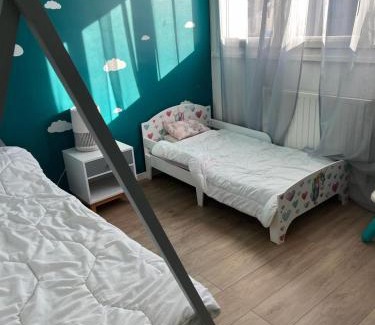 Villepreux House | Maison accueillante a Villepreux avec grand jardin securise