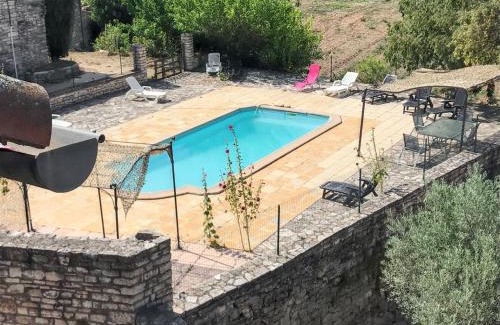 Orgnac-l'Aven Apartment | Maison accueillante à Orgnac-l'Aven avec piscine partagée