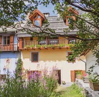 Montgenevre Ski Chalet | Maison Amalka