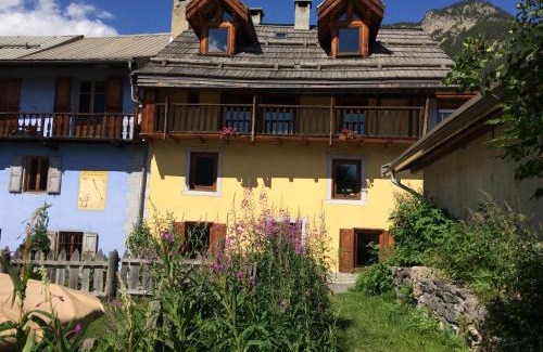 Montgenevre Ski Chalet | Maison Amalka