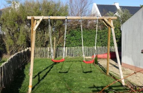 Locmaria House | Maison au calme dans village fleuri - Jardin clos