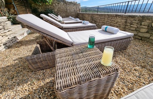 Gordes House | Maison au centre du village de Gordes avec vue incroyable