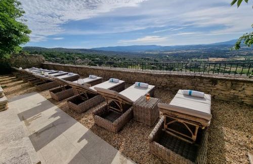 Gordes House | Maison au centre du village de Gordes avec vue incroyable