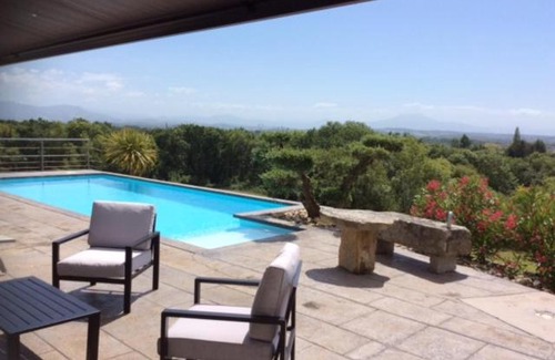 Villefranque Villa | maison au milieu de 9 hectares avec piscine chauffée