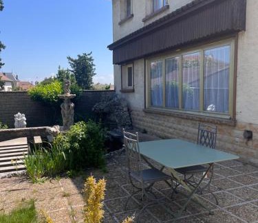 Tournus House | Maison avec accès indépendant, au centre-ville de Tournus