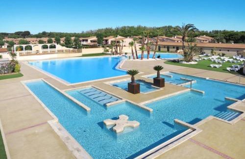 Portiragnes-Plage House | Maison avec piscine chauffée de Pâques à la toussaint accès animation & parc aquatique de juin à fin septembre