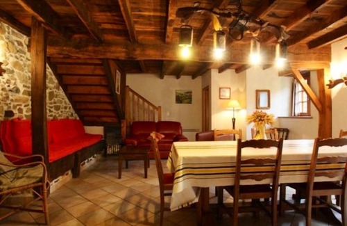 Saint-Etienne-de-Baigorry House | Maison charmante a Saint Etienne de Baigorry avec spa
