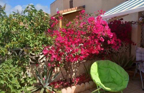 Les Ayguades House | Maison charmante à Gruissan avec piscine partagée