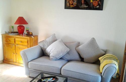 Les Ayguades House | Maison charmante à Gruissan avec piscine partagée