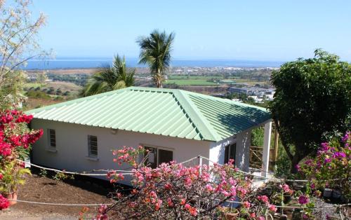 Saint-Paul House | Maison charmante à Saint Paul avec vue sur la mer