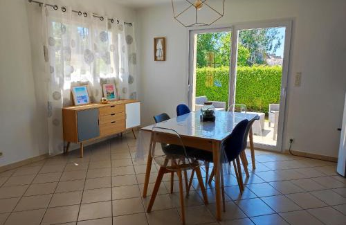 Tregomeur House | Maison confort Trégomeur avec jardin et parking