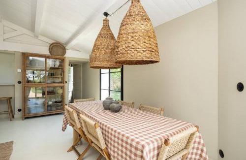 Sainte-Marie-de-Re Villa | Maison d'architecte familiale avec piscine chauffée au calme