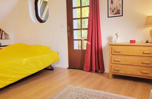 Villeneuve-sur-Bellot House | Maison de charme pour 4 personnes au calme