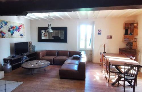 Le Passage Villa | Maison de campagne à proximité du centre ville