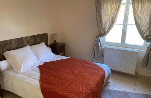 Mazirat House | Maison de ferme avec vue dégagée et wifi inclus - FR-1-489-385