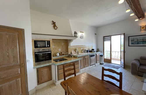 Gattieres House | Maison de la Colline - private pool for 8 persons situated in Gattières