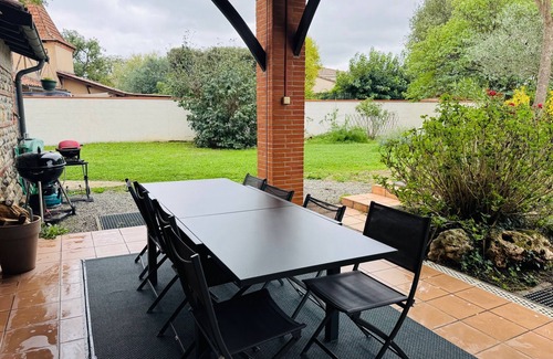 Lavernose-Lacasse House | Maison de maître Toulousaine with swimming pool