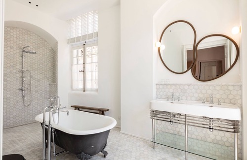 Vallabregues Other | Maison de Maître en Provence Avec 2 Piscines, Jardin et Salle de Sport