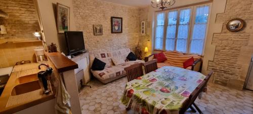 Bernieres-sur-Mer House | Maison de vacances bord de mer Normandie plage du débarquement proche Caen