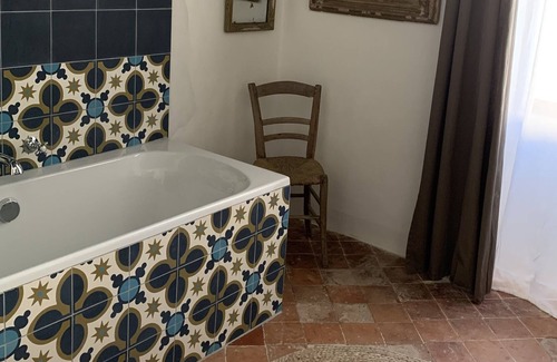 Sault House | Maison de Village Rénovée en Provence