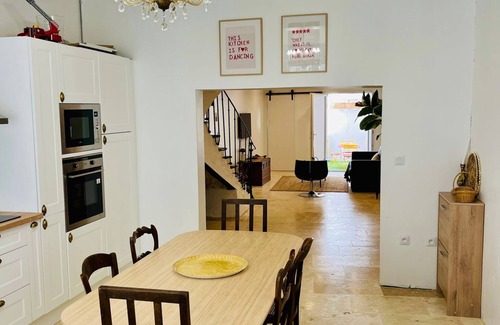 Sigean House | Maison de village Standing avec Patio idéale pour les familles