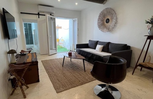 Sigean House | Maison de village Standing avec Patio idéale pour les familles