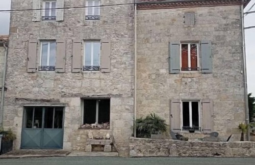 Laugnac House | Maison de Village Tout Confort Avec Piscine