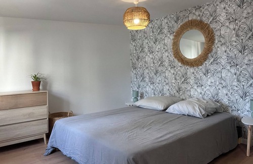 Orleans House | Maison de Ville Rénovée Avec Jardin Idéalement Située Proche Tram et Gares