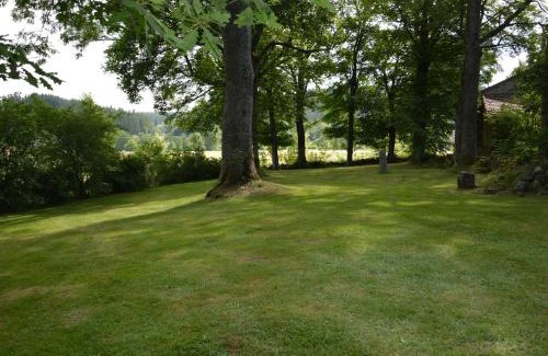 Tence House | Maison en Granit rénovée avec terrain et terrasse, proche Tence, idéale pour famille et activités outdoors - FR-1-582-134