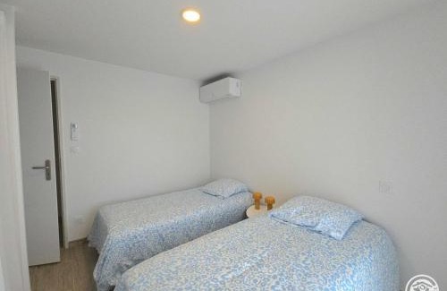 Lanquais House | Maison en pierre typique avec piscine privée et WiFi à Bayac - FR-1-616-496