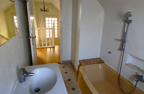 Saint-Michel-sur-Orge House | Maison et Jardin à 6 min du RER C