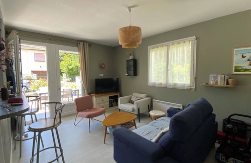 Saint-Georges-de-Didonne House | Maison Bord de Mer, 4 Personnes, Plage à Pied 450 m et Village à 700m