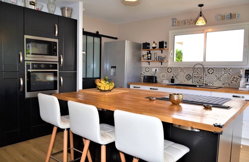 Saint-Vincent-de-Tyrosse House | Maison Entière Plein Pied,125 m², Terrasse, Jardin, Sud-ouest 40 15 Min Plages