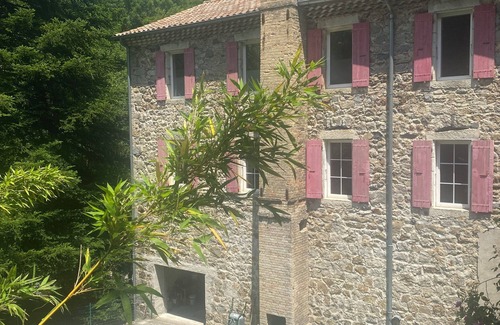 Antraigues-sur-Volane House | Maison Hélice - riverside gîte - Ardeche