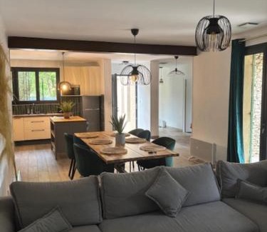 Fontaine-de-Vaucluse House | Maison idéale pour les familles avec piscine privée - Fontaine-de-Vaucluse