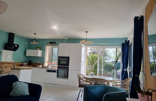 Quimper House | Maison Individuelle de Plein Pied, à 5min du Centre Ville, 20 Minutes des Plages
