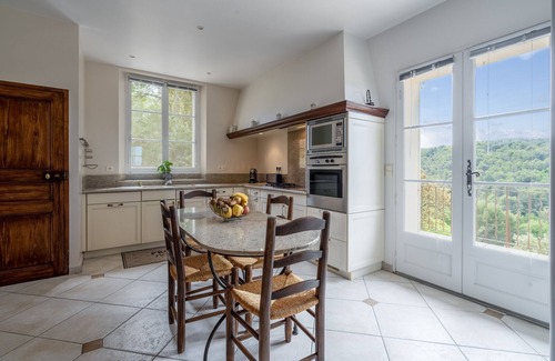 La Roque-sur-Pernes House | Maison La Roque: Home in Provence, Pool, Stunning view