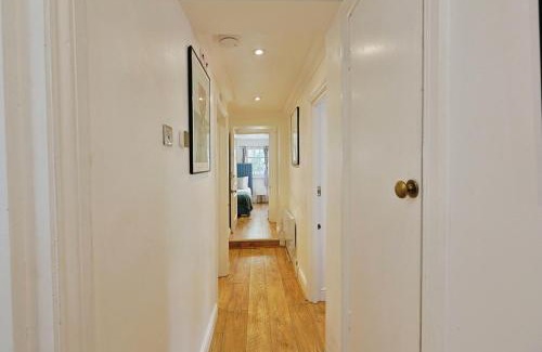 Fulham Apartment | Maison Lilliè With AC - NEW