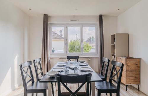 Lingolsheim House | Maison Lingo - Salle cinéma, trampoline, bbq