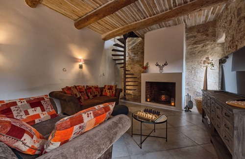 Cabrieres-dʼAigues Bed & Breakfast | Maison Lou Roucas