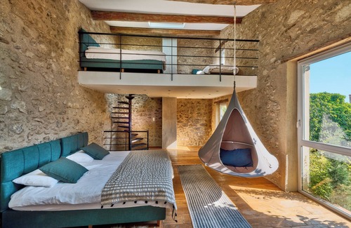 Cabrieres-dʼAigues Bed & Breakfast | Maison Lou Roucas