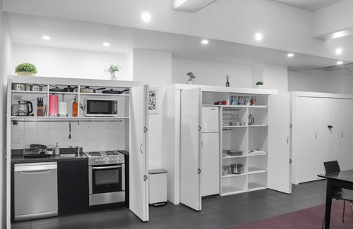 Auckland Central Business District Apartment | Maison Marvel l Enormous Loft Apt l Heart of City
