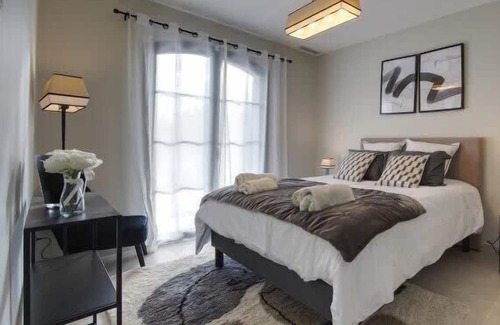 Barbentane Villa | Maison Matisse Summar